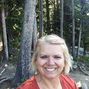 Meet your Posher, Candice